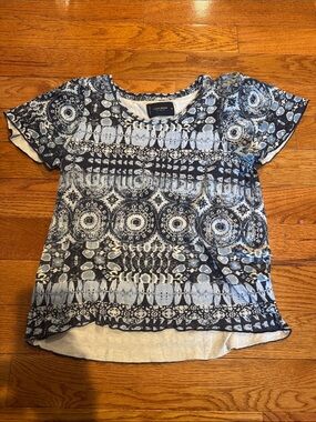 Lucky Brand Navy and White Ikat Short Sleeve Patterned Tee Top